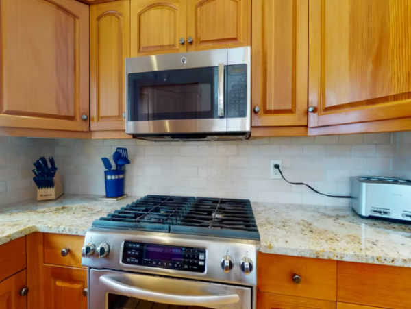 East Vail Rental with 4 Bedrooms plus Den & Mountain Views