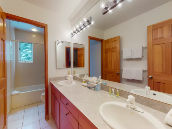 East Vail Rental with 4 Bedrooms plus Den & Mountain Views