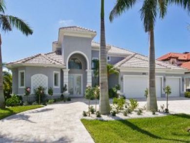 Canal front home in Cape Coral, Florida Canal front home in Cape Coral, Florida