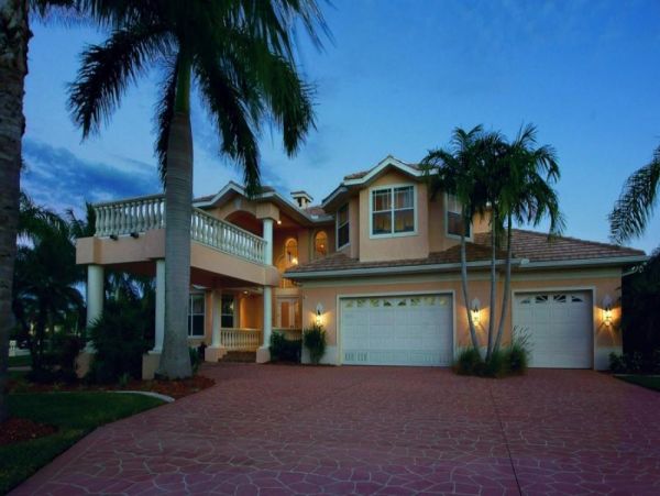 This is one of the Most Luxurious Rentals in Cape Coral