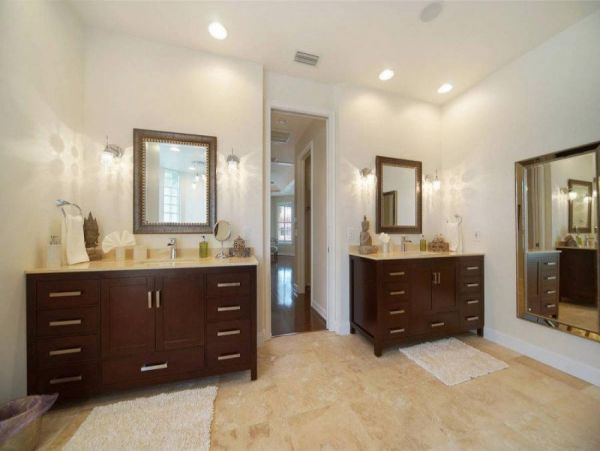This is one of the Most Luxurious Rentals in Cape Coral