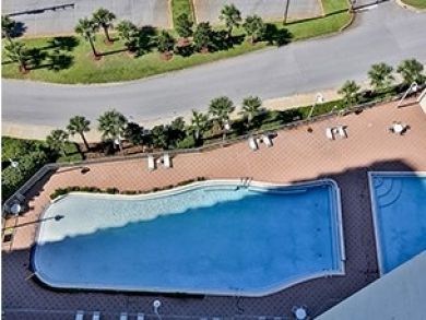 Community pools Community pools