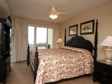 Master bedroom with king bed Master bedroom with king bed