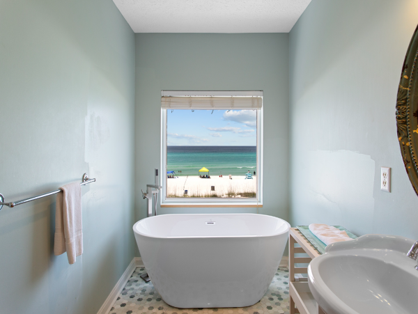 Gulf Front Town home on Panama City Beach Sleeps 14
