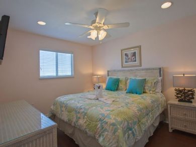 Wow the View at this Destin Beach Resort is Great! Sleeps 8