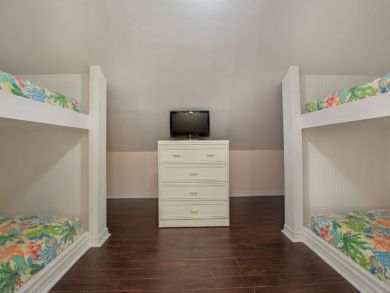 Wow the View at this Destin Beach Resort is Great! Sleeps 8