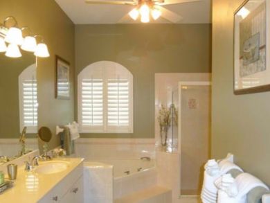 Bathroom with jetted tub & walk-in shower