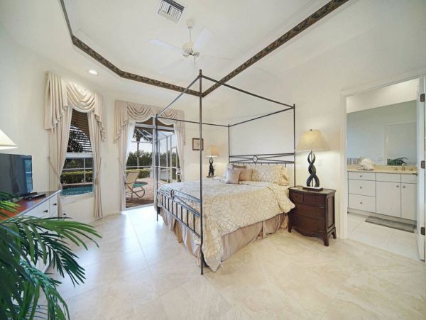 Cape Coral Luxury Pool Vacation Home