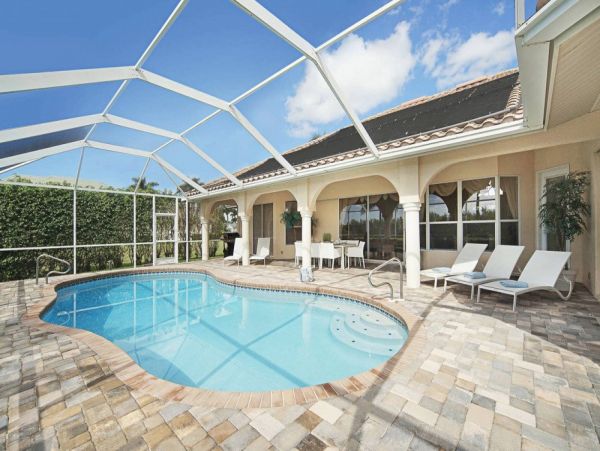 Cape Coral Luxury Pool Vacation Home