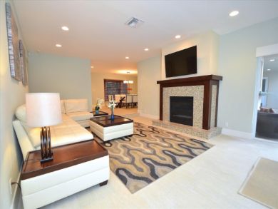 Fort Lauderdale Vacation Home Sleeps Ten Guests.