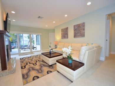 Fort Lauderdale Vacation Home Sleeps Ten Guests.