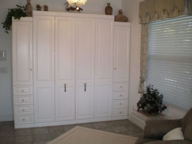 Bedroom 4 with Murphy bed