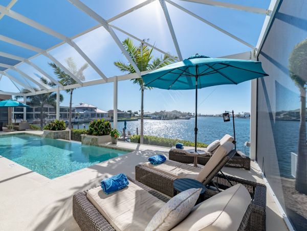 Stunning Marco Waterfront 5 Bedrooms Home Private Pool