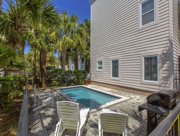 Miramar Beach Six Bedroom Luxury Home Gulf View Sleeps 18