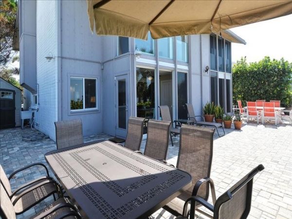 Siesta Key Lovely Beach Rental with Three Bedrooms