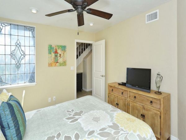 Siesta Key Lovely Beach Rental with Three Bedrooms