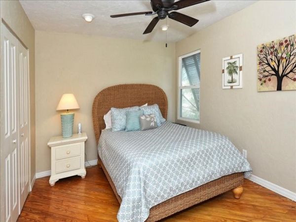 Siesta Key Lovely Beach Rental with Three Bedrooms