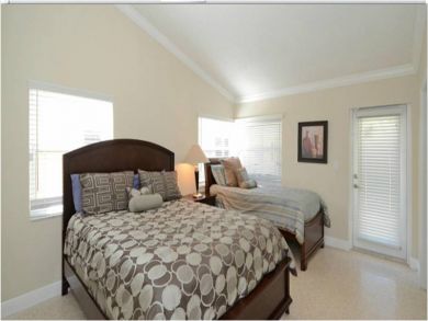 Bedroom 6 with twin bed & double bed