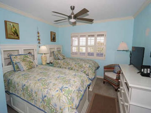 Sanibel Beach Resort Three bedrooms sleeps 8