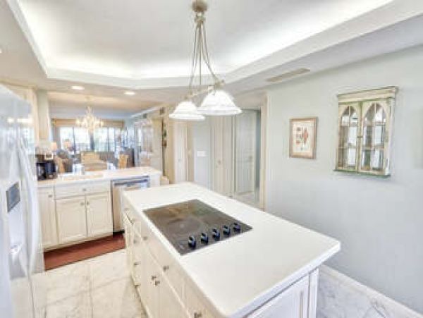 Sanibel Beach Resort Three bedrooms sleeps 8