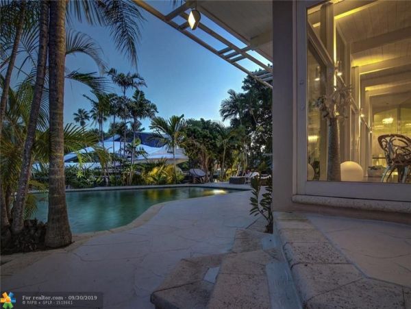 Fort Lauderdale Fabulous Luxury 6 Bedroom Pool Home