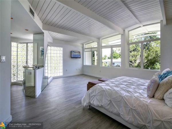 Fort Lauderdale Fabulous Luxury 6 Bedroom Pool Home