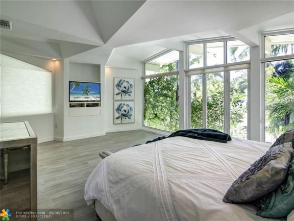 Fort Lauderdale Fabulous Luxury 6 Bedroom Pool Home
