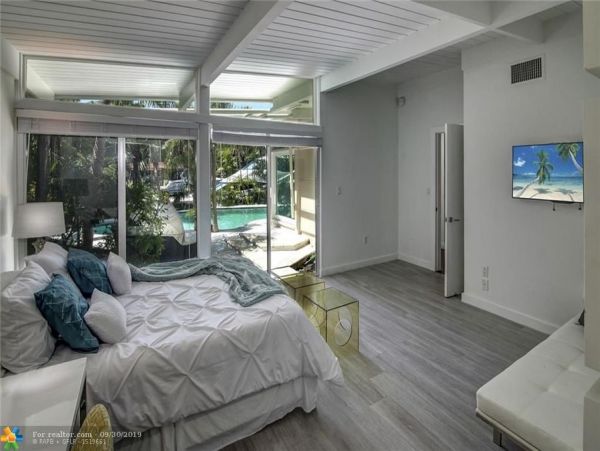 Fort Lauderdale Fabulous Luxury 6 Bedroom Pool Home