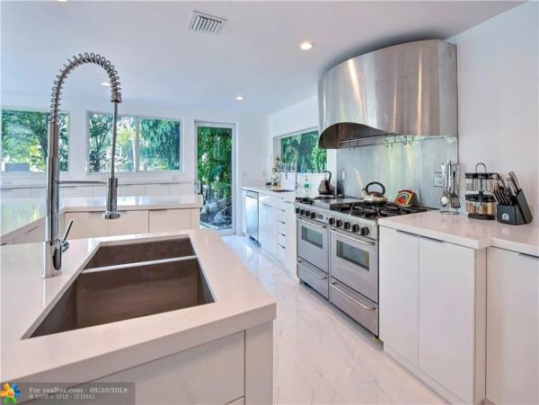 Fort Lauderdale Fabulous Luxury 6 Bedroom Pool Home