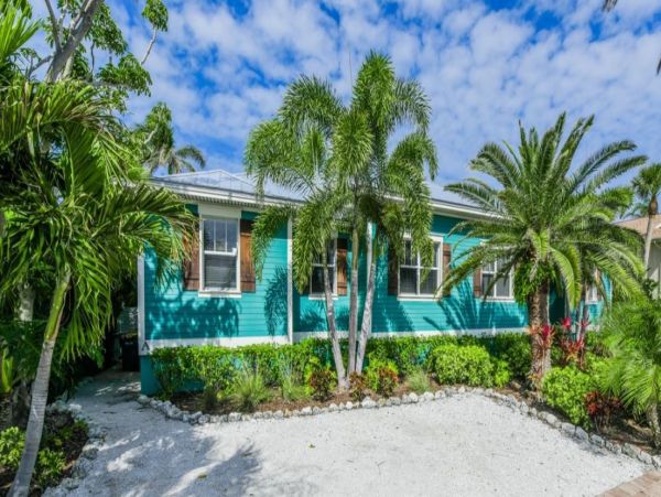 Great Three Bedroom Rental Townhome On Anna Maria Island