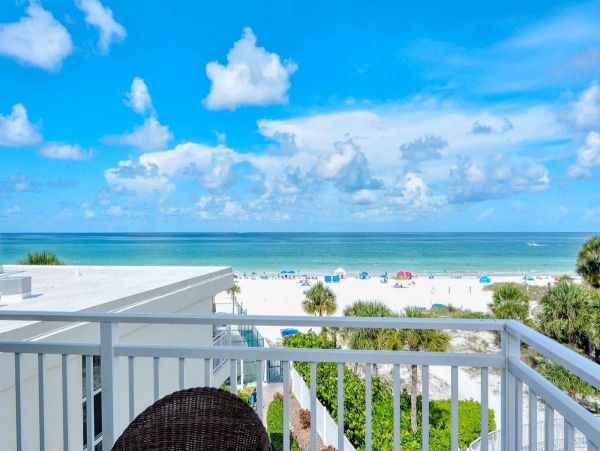 Two Bedroom Gulf Front Condo with amazing Ocean view