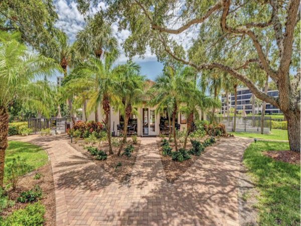 Siesta Key 2 Bedroom Vacation Rental Bay to Beach Community