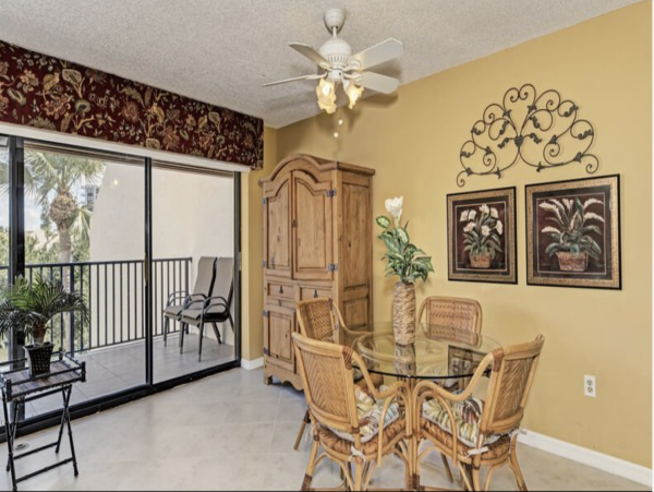 Siesta Key 2 Bedroom Vacation Rental Bay to Beach Community