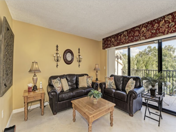 Siesta Key 2 Bedroom Vacation Rental Bay to Beach Community