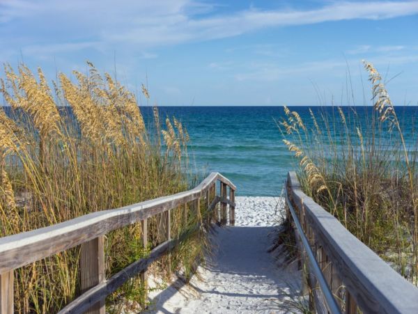 Siesta Key 2 Bedroom Vacation Rental Bay to Beach Community