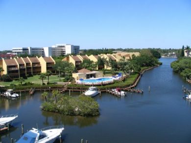Bay view condo for rent in Siesta Key, Florida