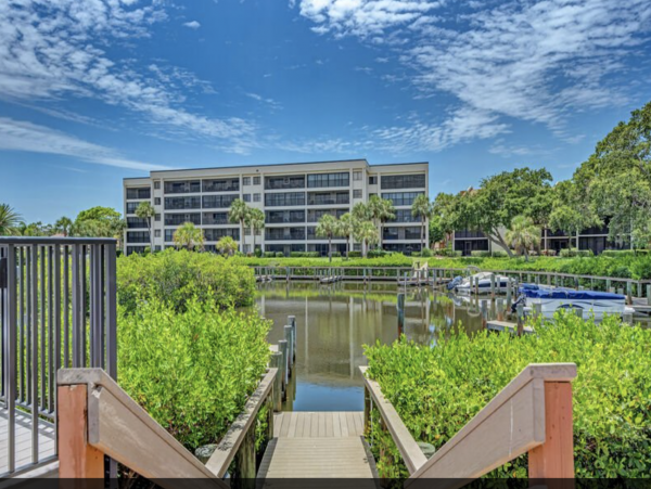 Steps to Siesta Key Beach To Bay Beauty