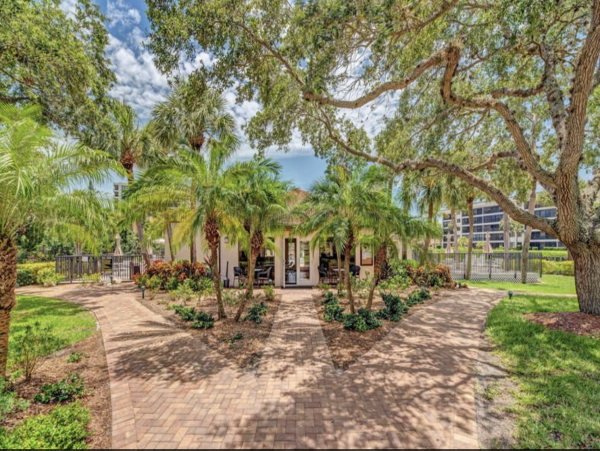 Steps to Siesta Key Beach To Bay Beauty