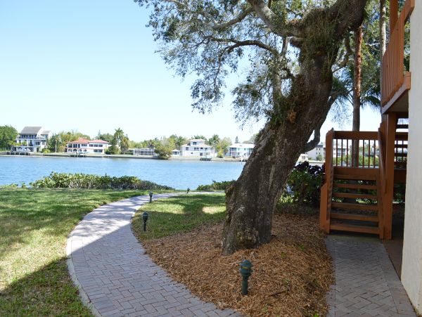 Steps to Siesta Key Beach To Bay Beauty