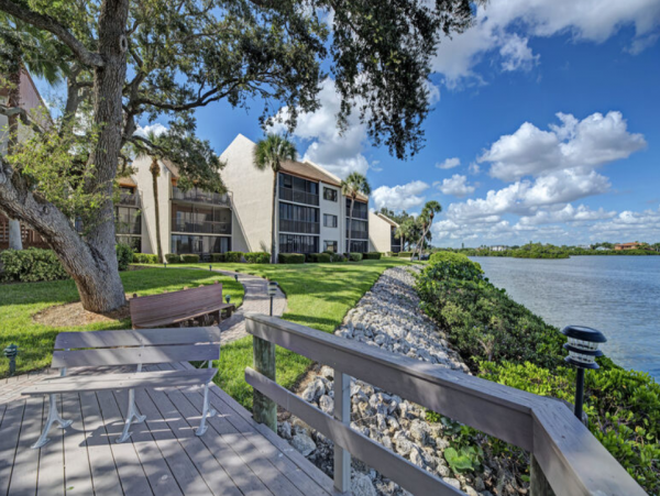 A Siesta Key Bayside Townhome Three Bedrooms Sleeps 6 Guests