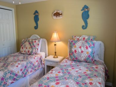 Twin Bedded Room