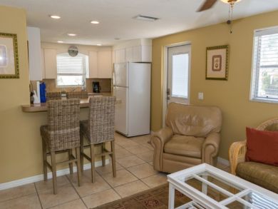 Breakfast Counter with Seats