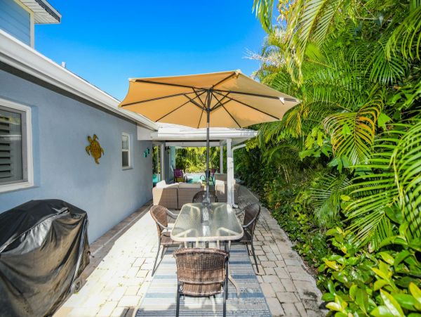 Anna Maria Island Holmes Beach Home 881446