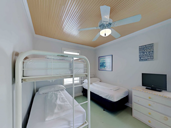 Great Value Crystal Beach Vacation Rental Home Sleeps 12