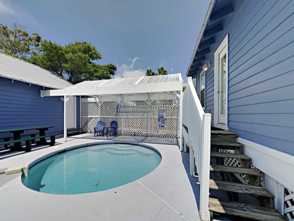 Great Value Crystal Beach Vacation Rental Home Sleeps 12