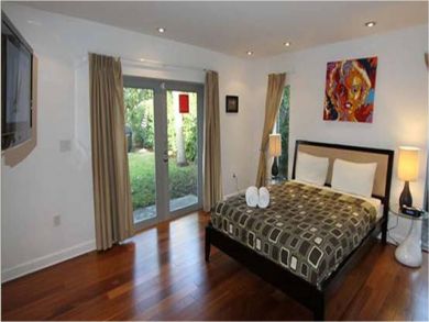Master bedroom with queen bed