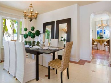 Formal dining room