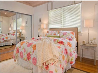 Bedroom 3 with queen bed