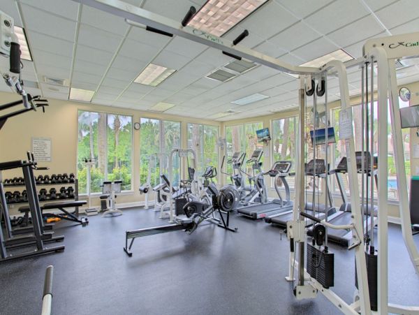 Lake Front 3 Bedroom Home with Private Pool