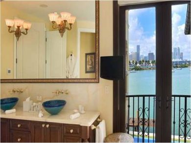 Ensuite bathroom